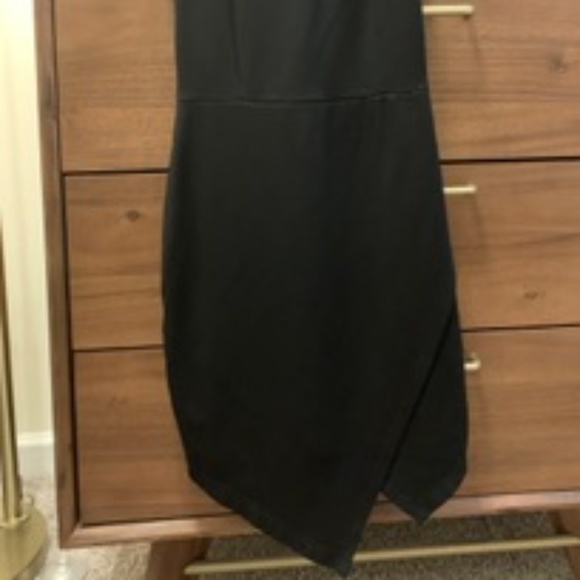 Lulu’s bodycon dress - Picture 2 of 3